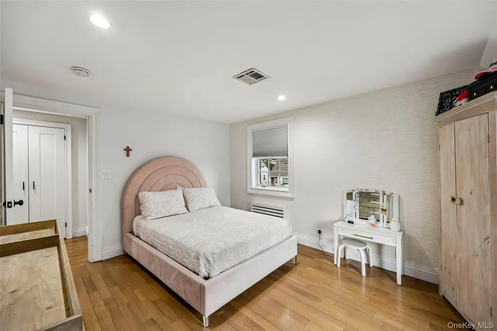 57 Berkley Road Mineola NY 11501