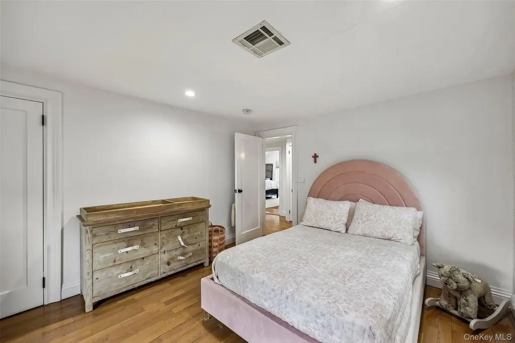 57 Berkley Road Mineola NY 11501