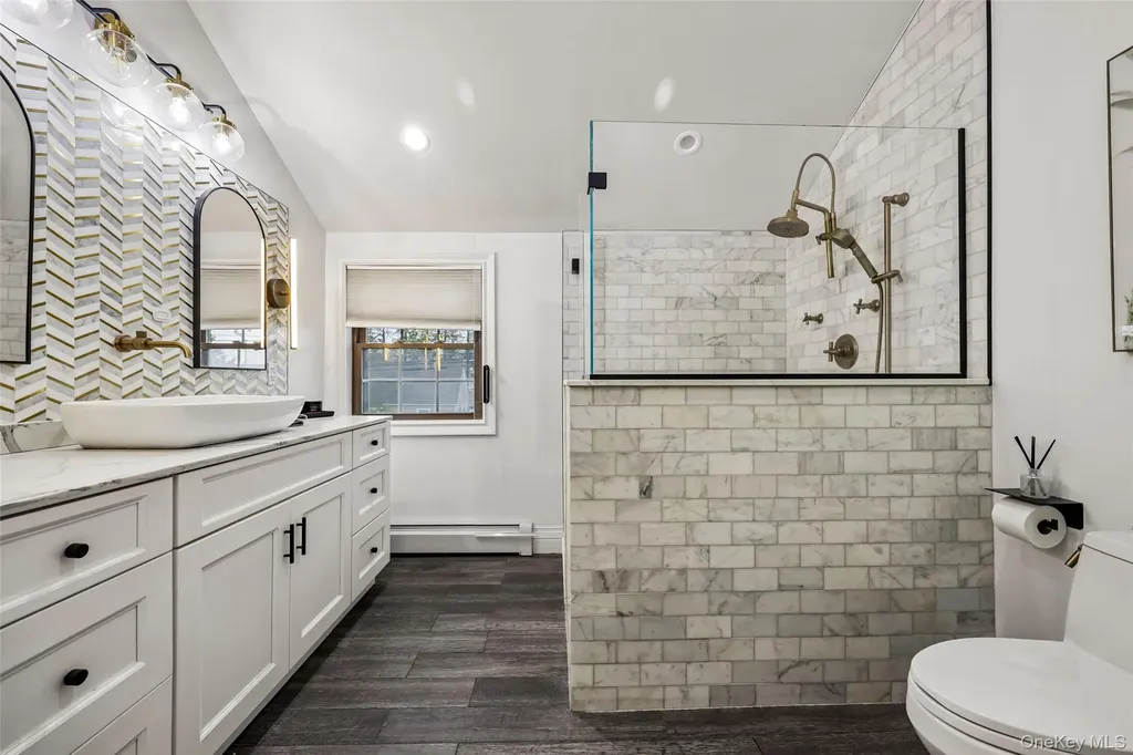 57 Berkley Road Mineola NY 11501