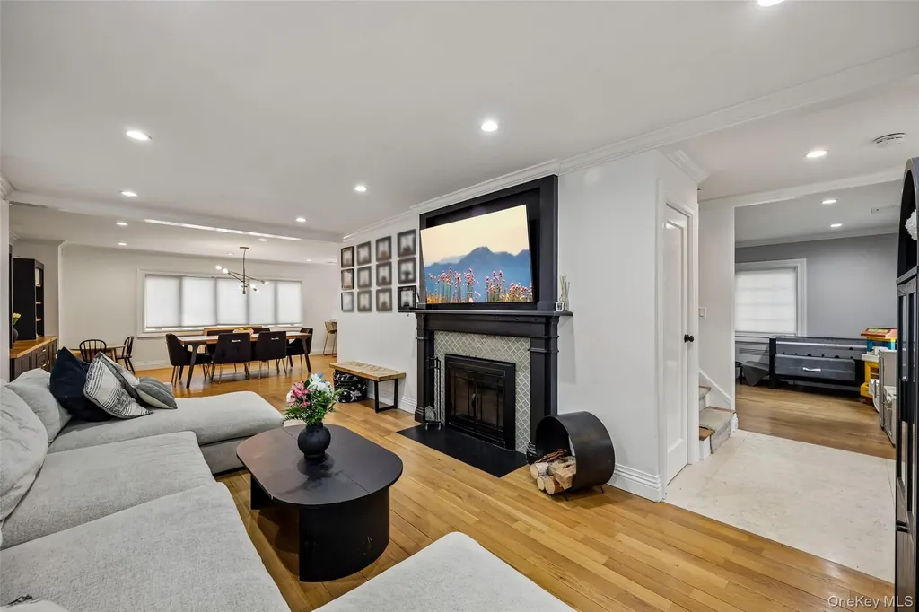 57 Berkley Road Mineola NY 11501