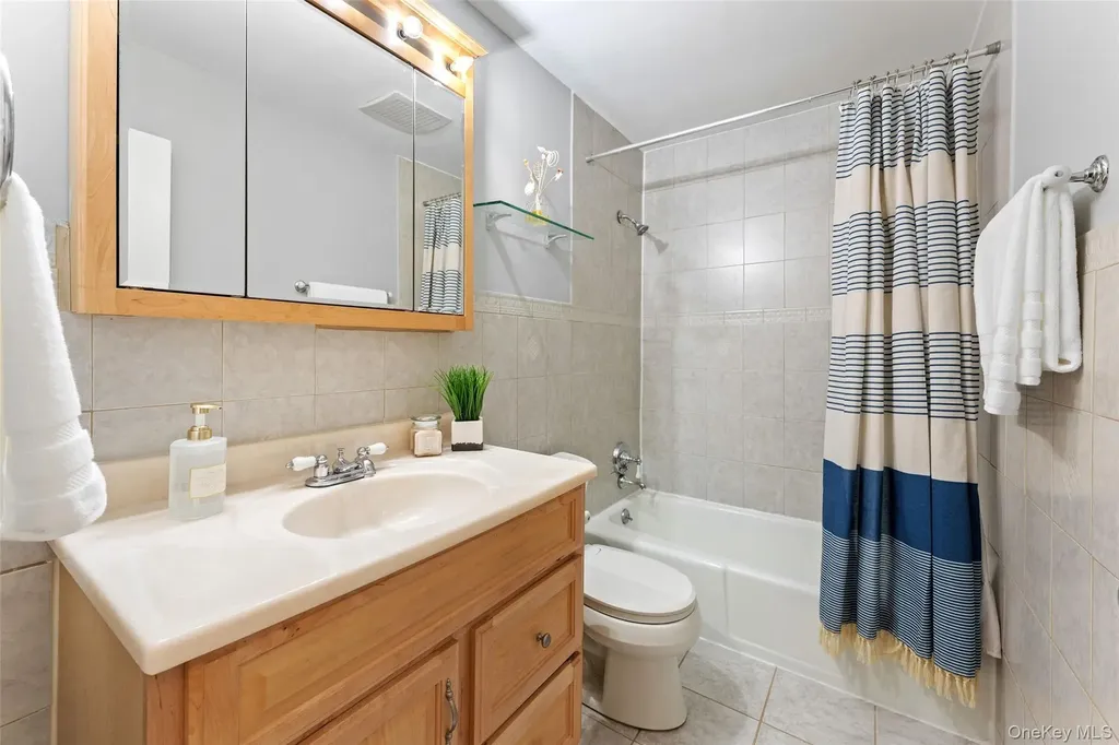 1200 Warburton Avenue Yonkers NY 10701