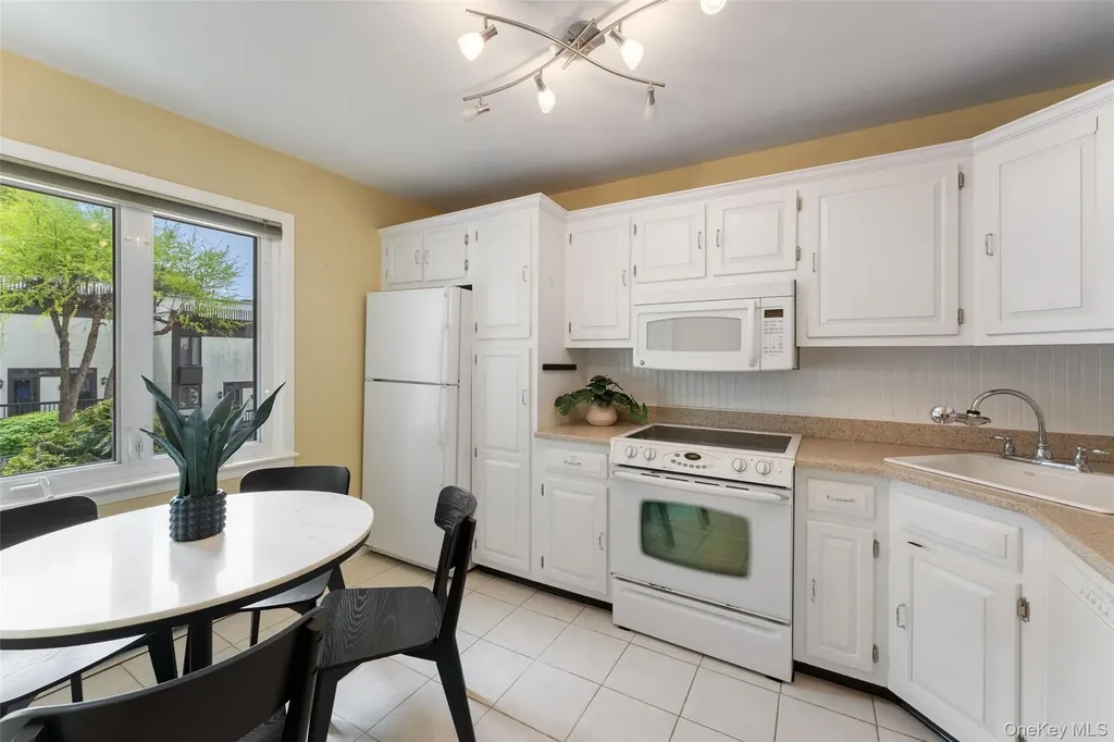 1200 Warburton Avenue Yonkers NY 10701
