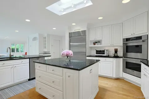 10 Cypress Point Drive Purchase NY 10577