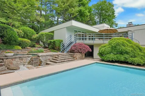 10 Cypress Point Drive Purchase NY 10577