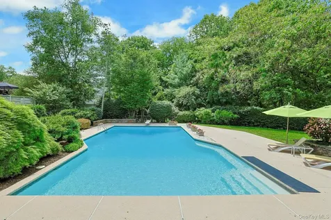 10 Cypress Point Drive Purchase NY 10577