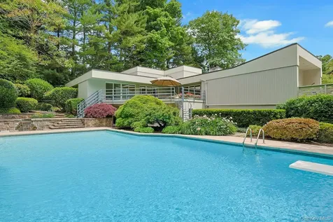 10 Cypress Point Drive Purchase NY 10577