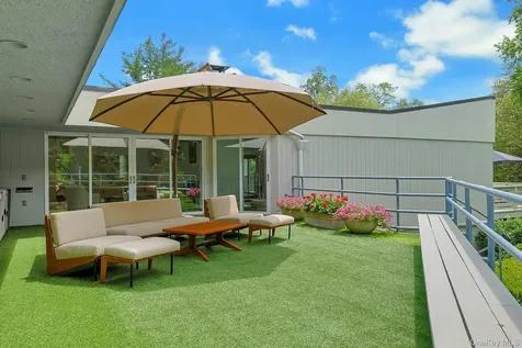 10 Cypress Point Drive Purchase NY 10577