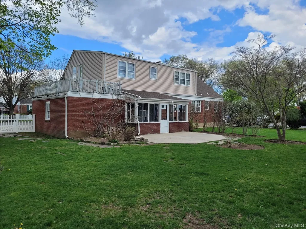 33 Nassau Boulevard West Hempstead NY 11552