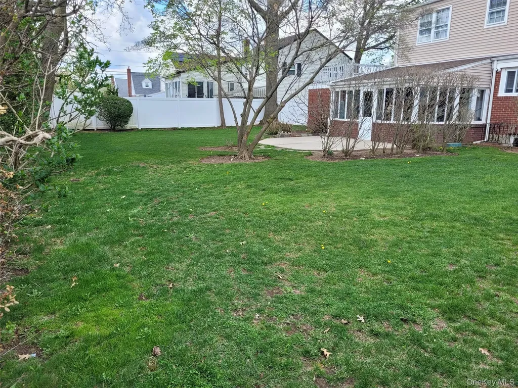 33 Nassau Boulevard West Hempstead NY 11552