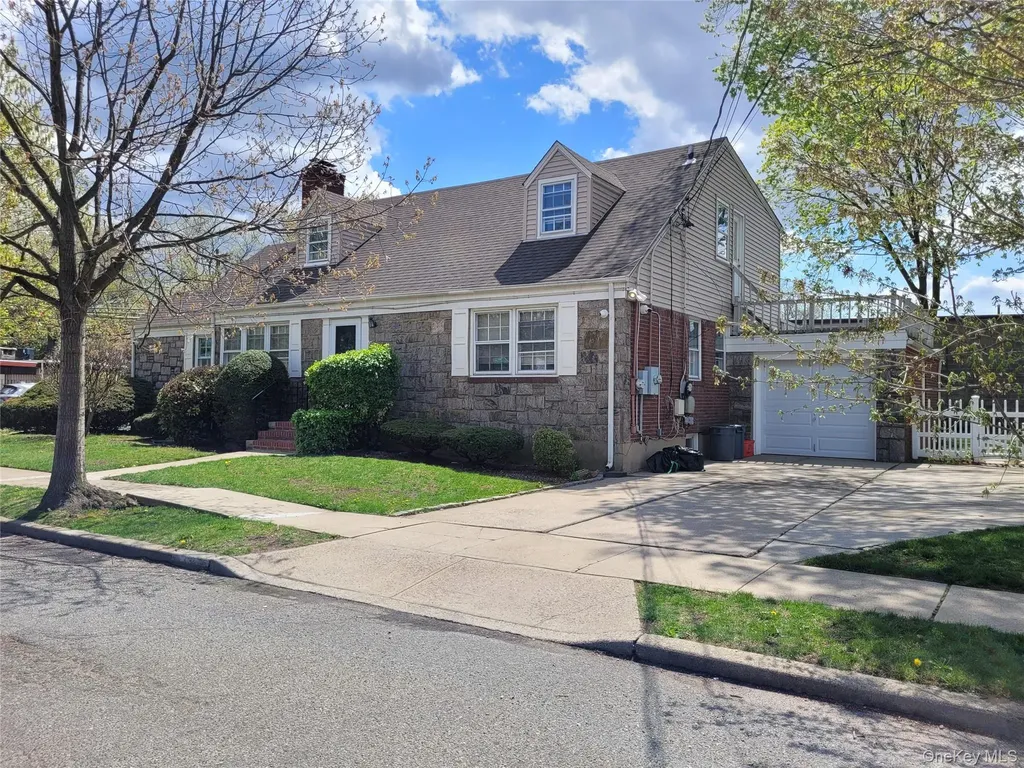 33 Nassau Boulevard West Hempstead NY 11552