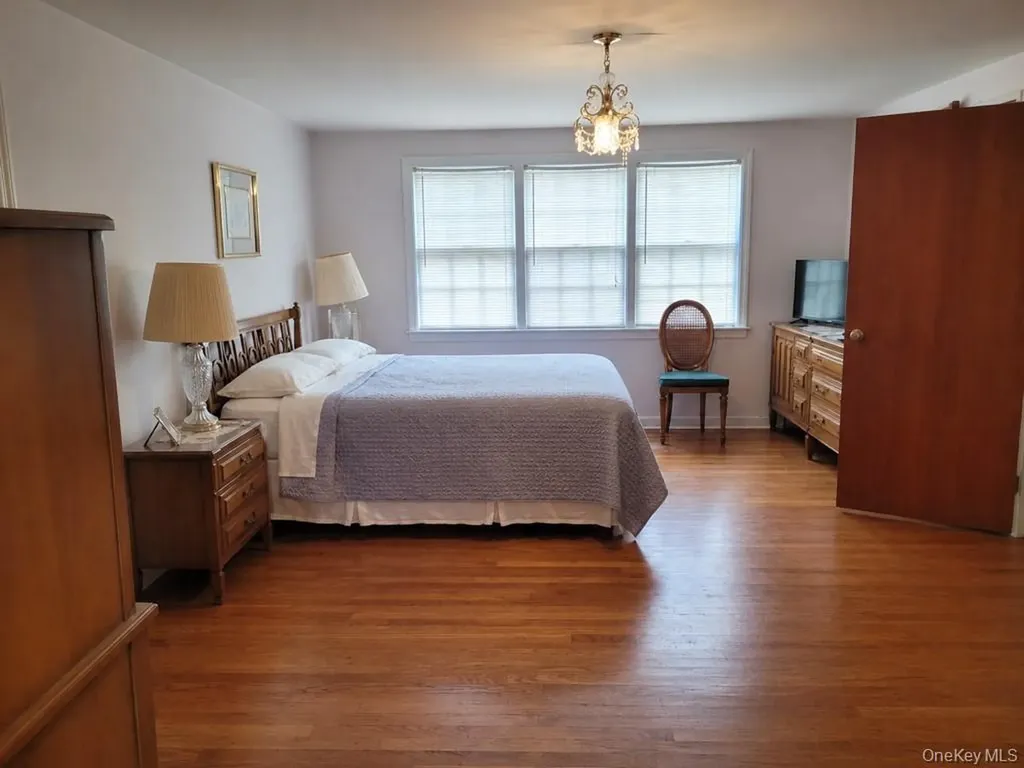 33 Nassau Boulevard West Hempstead NY 11552
