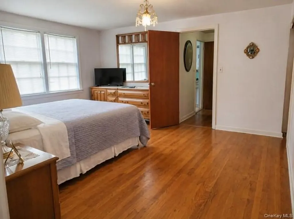 33 Nassau Boulevard West Hempstead NY 11552