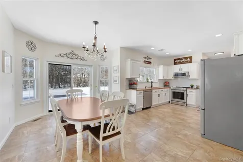 20 Chateau Drive Manorville NY 11949