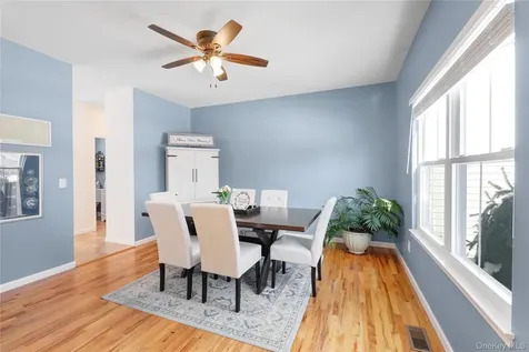 20 Chateau Drive Manorville NY 11949