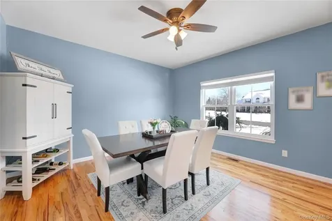 20 Chateau Drive Manorville NY 11949
