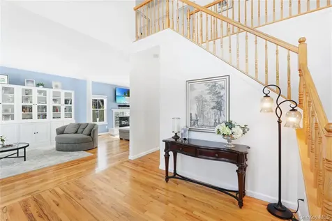 20 Chateau Drive Manorville NY 11949