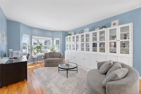 20 Chateau Drive Manorville NY 11949