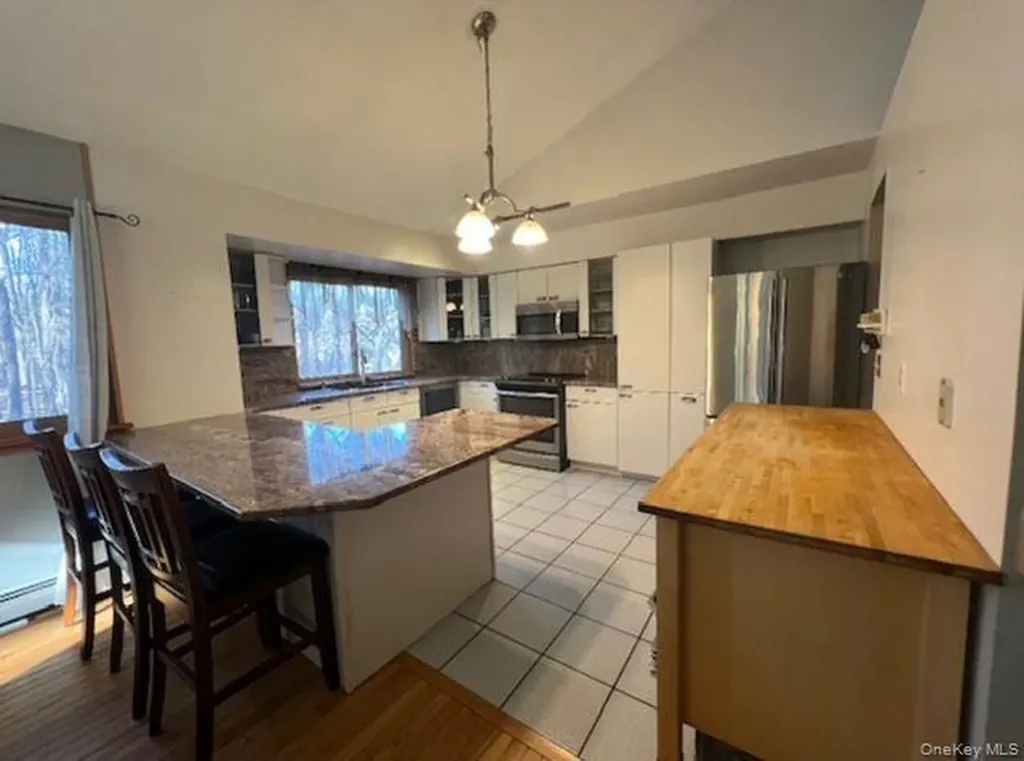 383 Route 32 Central Valley NY 10917