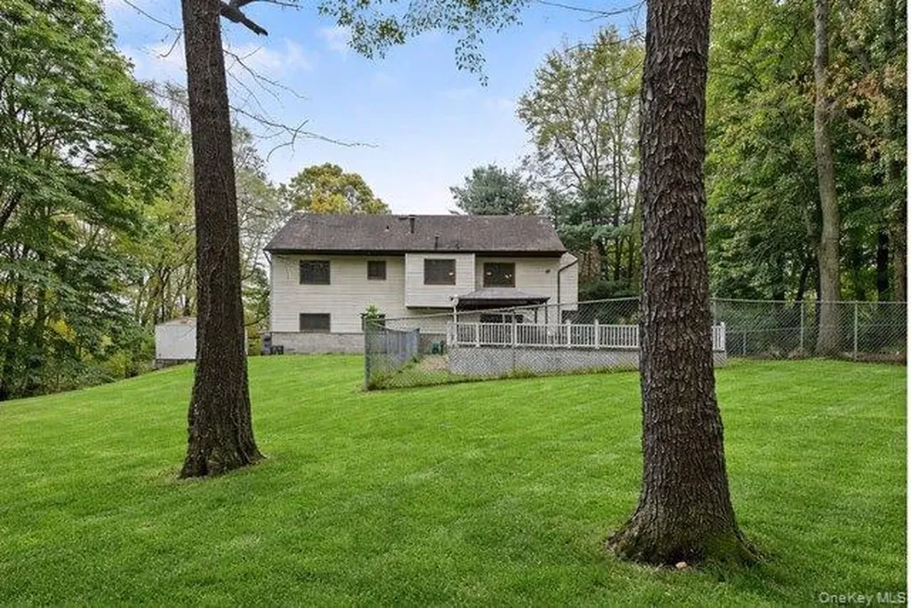 383 Route 32 Central Valley NY 10917