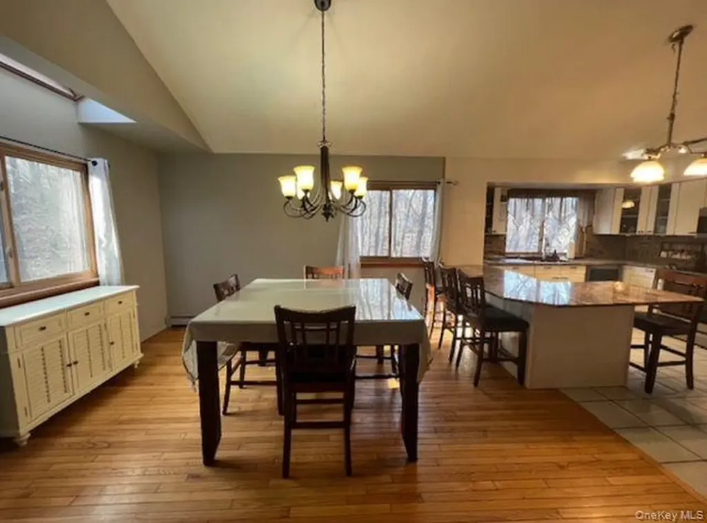 383 Route 32 Central Valley NY 10917