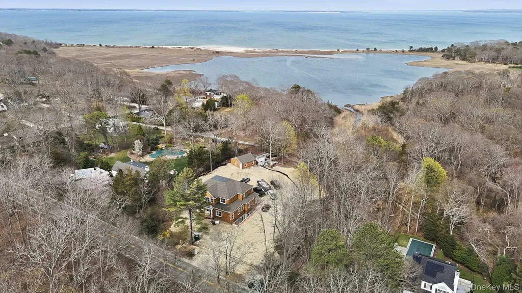 12 Red Creek Road Hampton Bays NY 11946