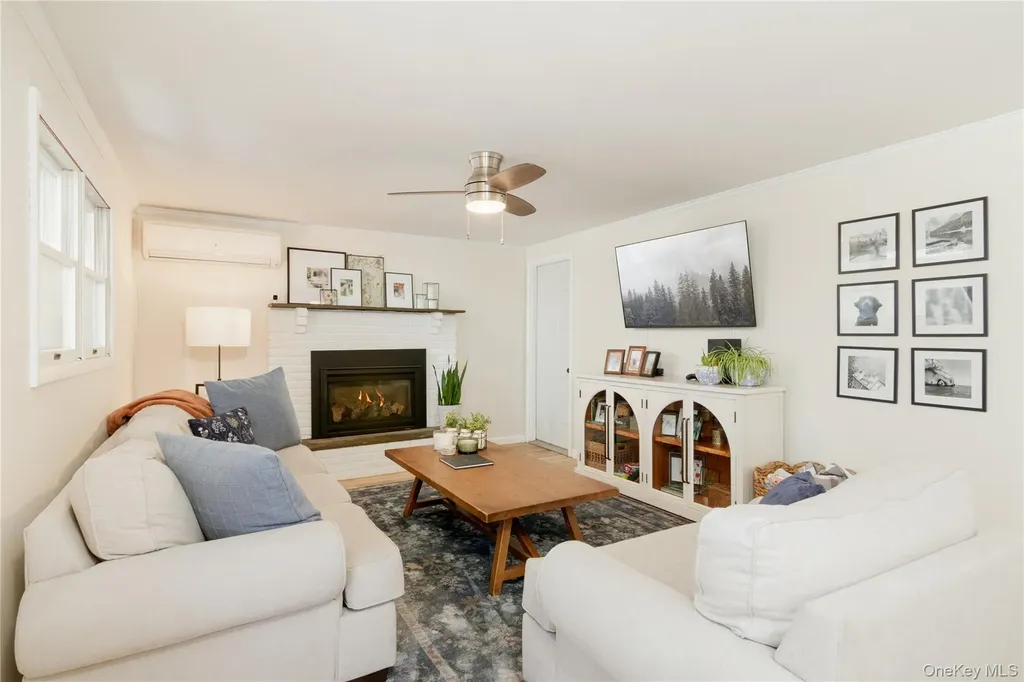 38 Fiesta Drive Centereach NY 11720