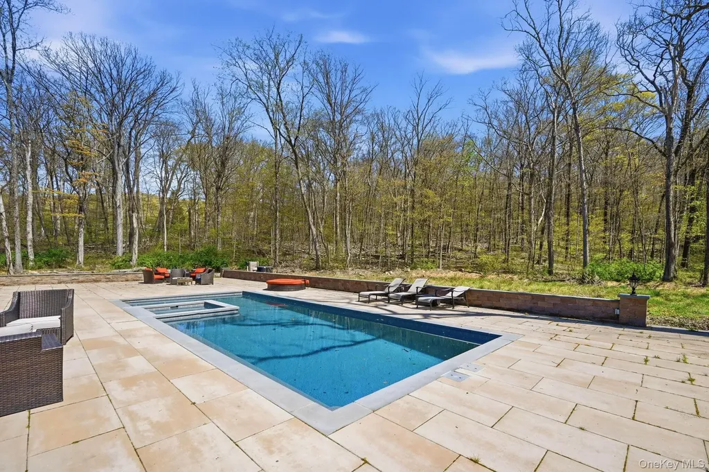 155 Alexander Road Monroe NY 10950