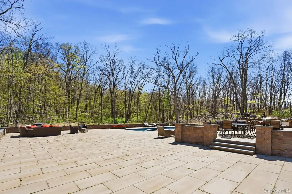 155 Alexander Road Monroe NY 10950