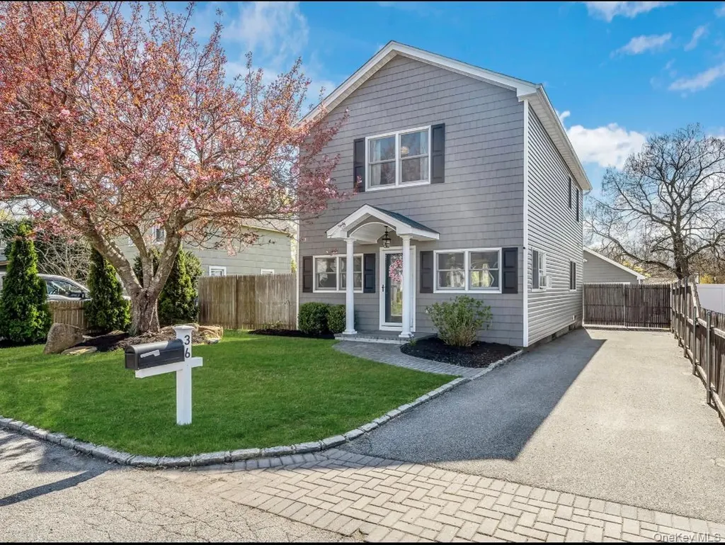36 Nottingham Avenue Patchogue NY 11772
