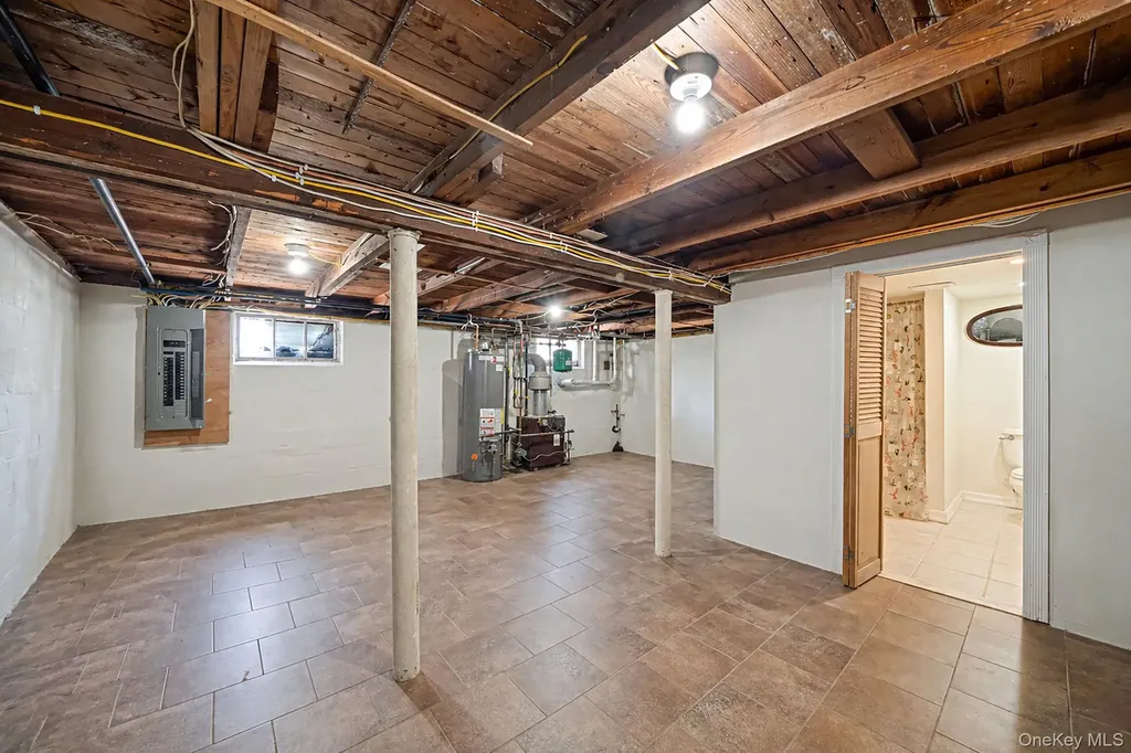 36 Nottingham Avenue Patchogue NY 11772