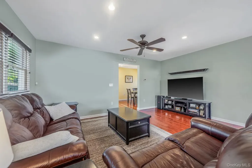 36 Nottingham Avenue Patchogue NY 11772