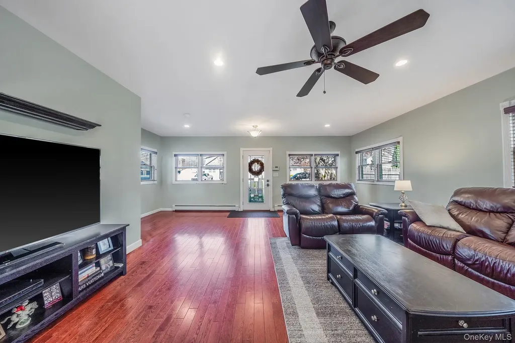 36 Nottingham Avenue Patchogue NY 11772
