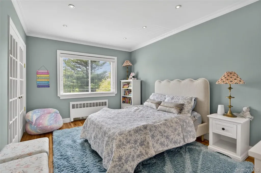 34 Bridge Road Manhasset NY 11030