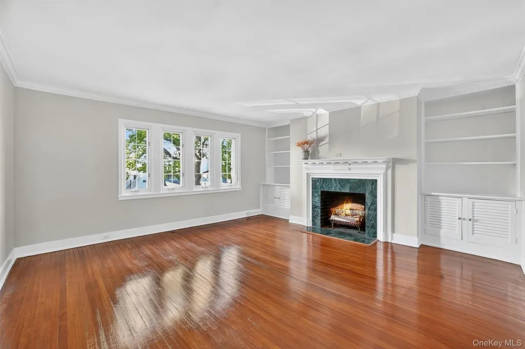 15 Beechtree Lane Bronxville NY 10708