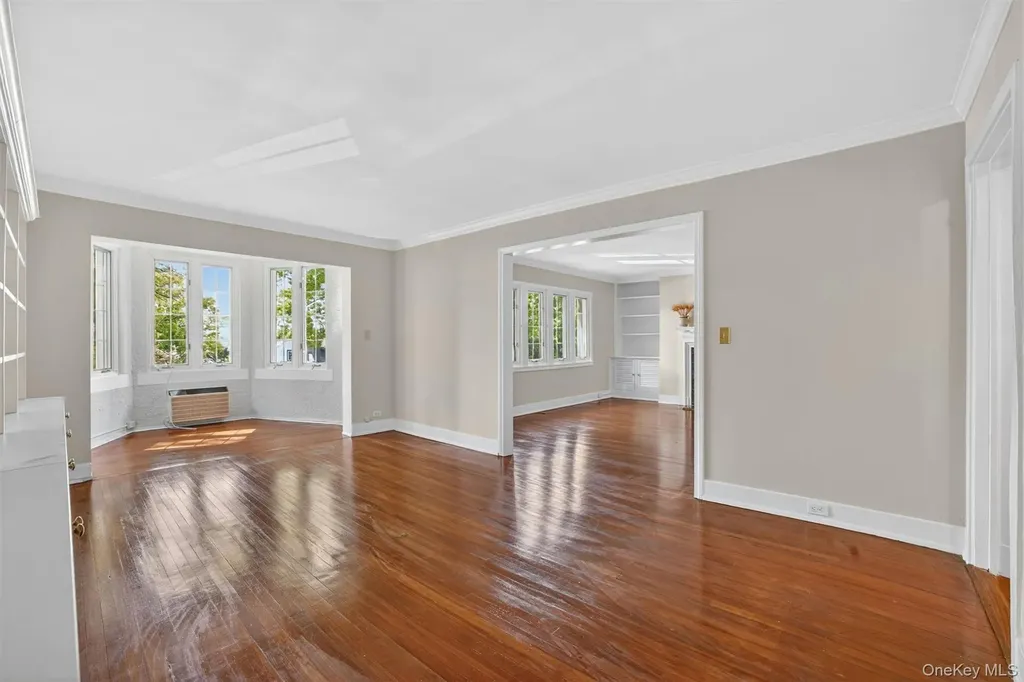 15 Beechtree Lane Bronxville NY 10708