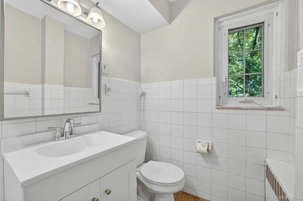 15 Beechtree Lane Bronxville NY 10708