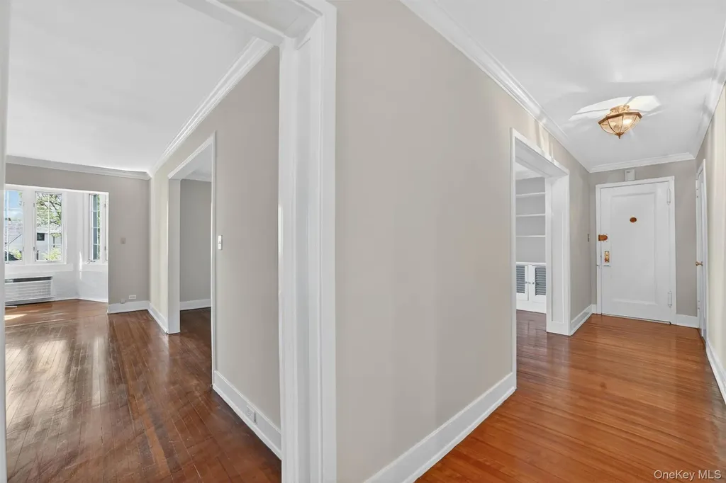 15 Beechtree Lane Bronxville NY 10708