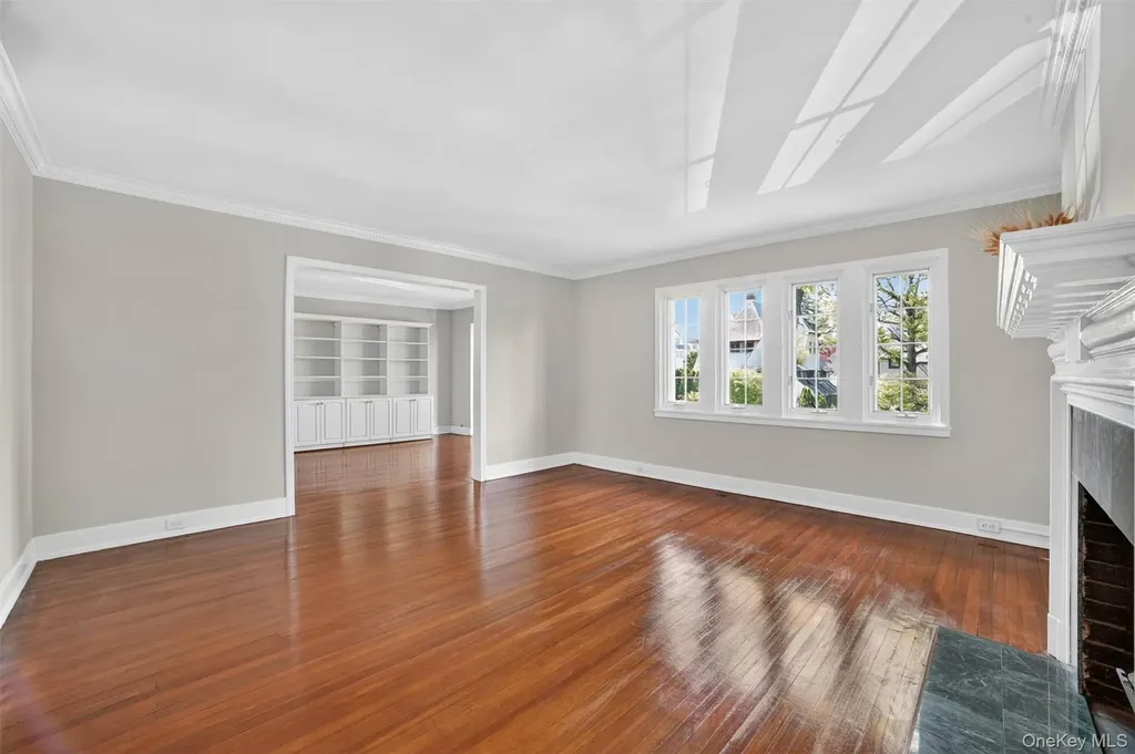 15 Beechtree Lane Bronxville NY 10708