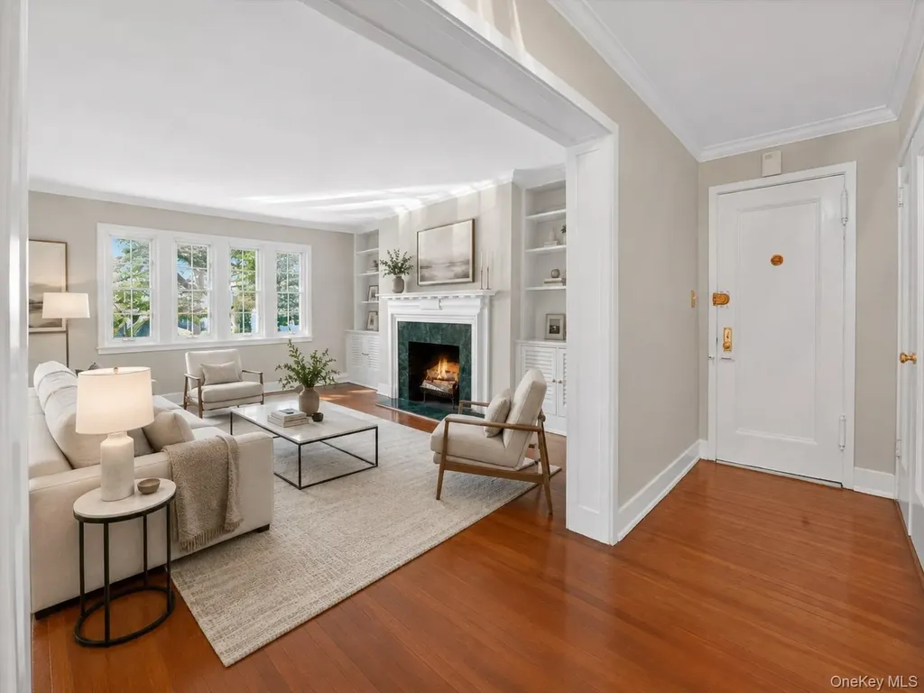 15 Beechtree Lane Bronxville NY 10708