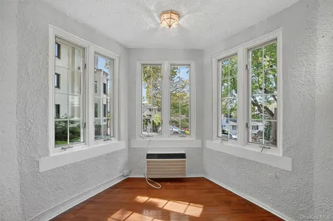 15 Beechtree Lane Bronxville NY 10708
