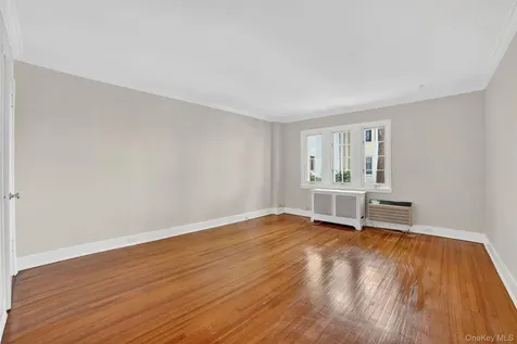 15 Beechtree Lane Bronxville NY 10708