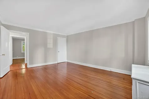 15 Beechtree Lane Bronxville NY 10708