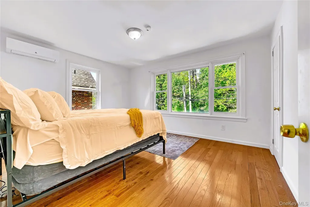 5618 Sylvan Avenue Bronx NY 10471