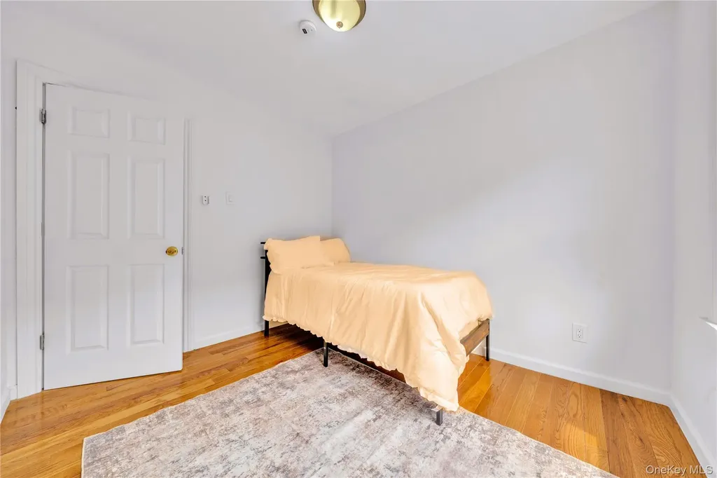 5618 Sylvan Avenue Bronx NY 10471