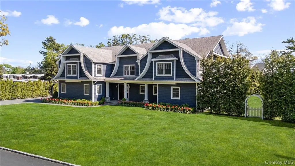 205 Hewlett Neck Road Hewlett Neck NY 11598