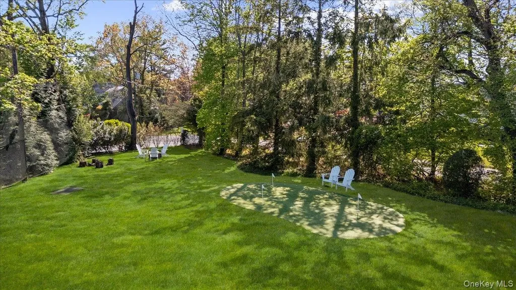 205 Hewlett Neck Road Hewlett Neck NY 11598