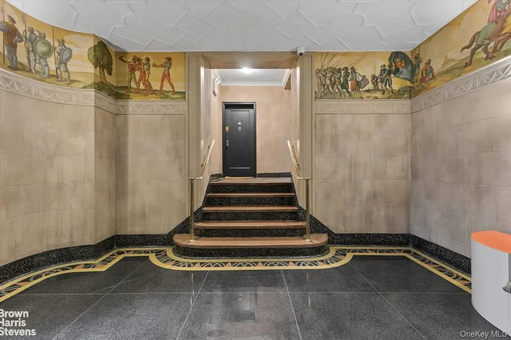 4445 Post Road Bronx NY 10471