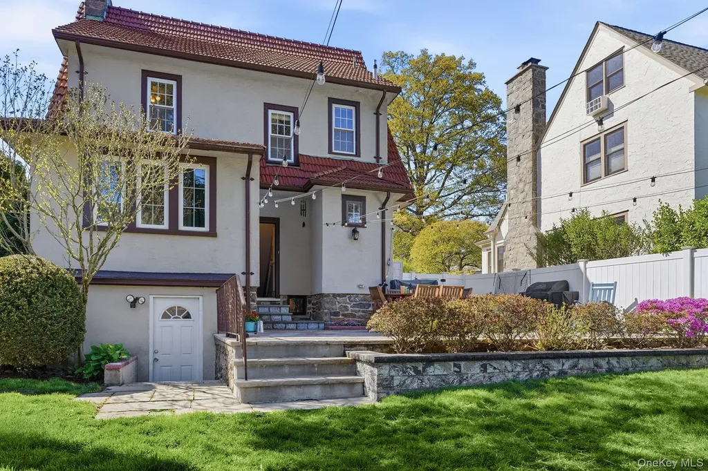 76 Yale Road Hartsdale NY 10530