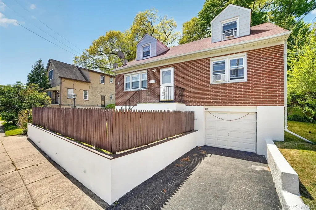 15 Halley Street Yonkers NY 10704