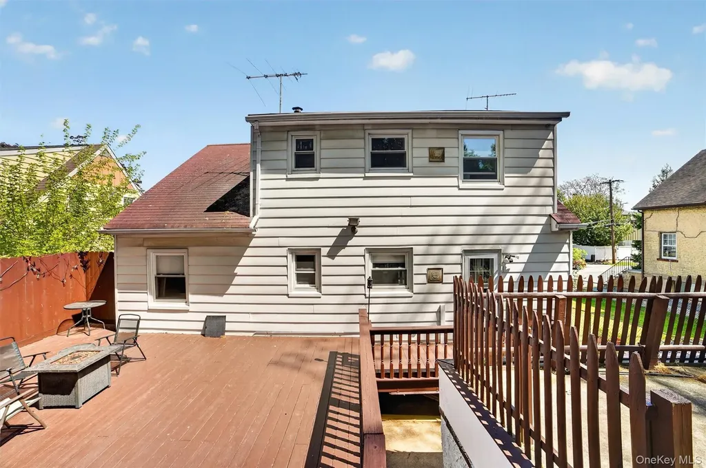 15 Halley Street Yonkers NY 10704